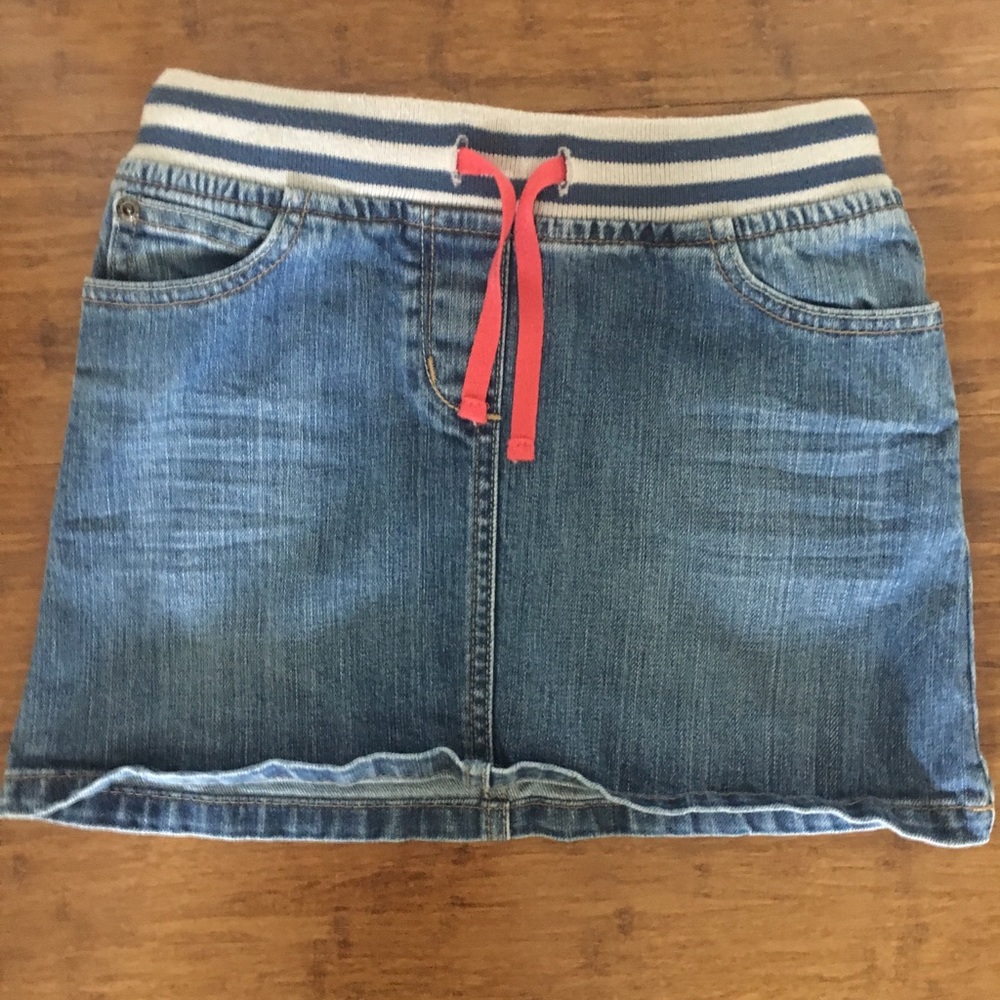 Mini Boden Jean Skirt. 7-8Y.  Never worn. No tags.
